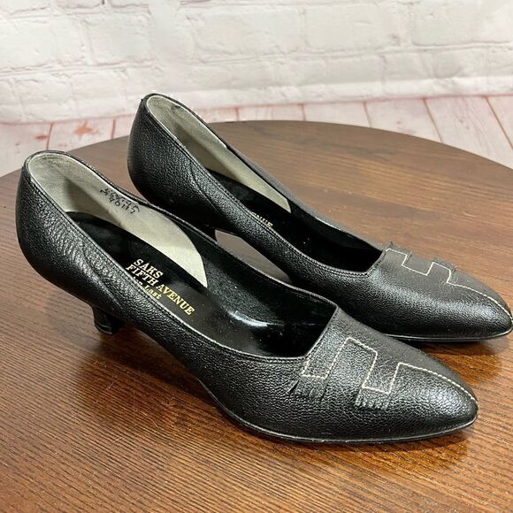 6.5 AA Saks fifth avenue Fenton last vintage kitten heel pumps in black. EUC - Picture 1 of 8